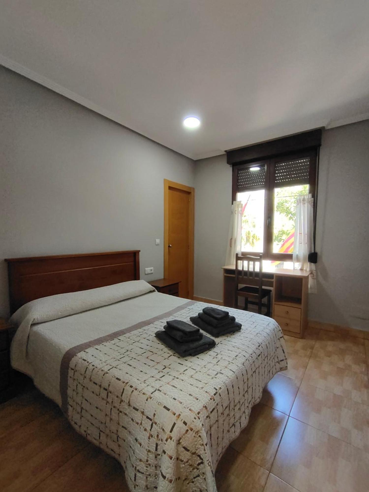 Hostal Abastos Valencia Exteriör bild